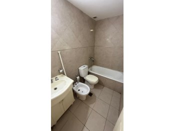 SE ALQUILA DEPTO 1 DORM C/ BALCON EN CALLE GUALEGUAYCHÚ.