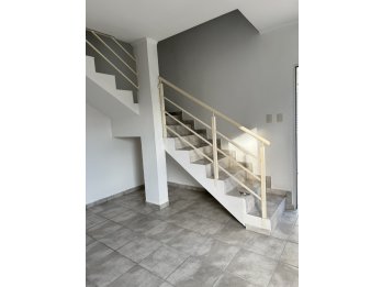 Hermoso duplex zona Sudamerica y Don Bosco