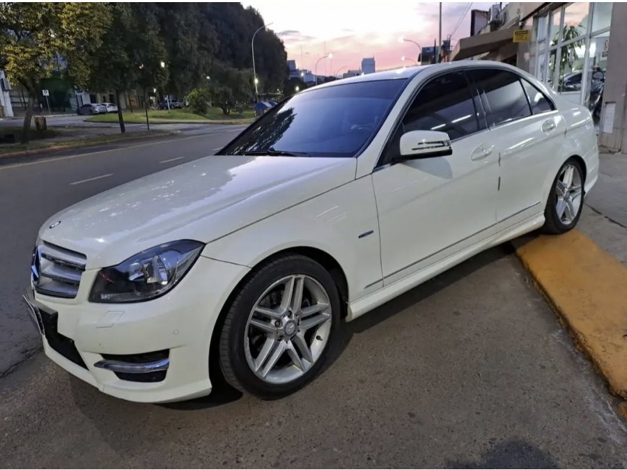 Mercedes Benz C250 CGI BlueEfficiency Avantgarde AT7