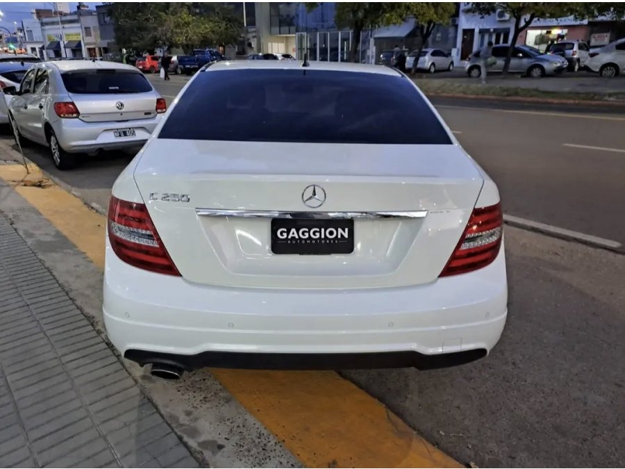 Mercedes Benz C250 CGI BlueEfficiency Avantgarde AT7