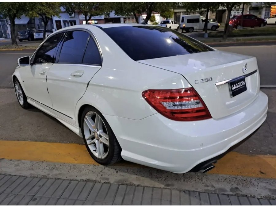 Mercedes Benz C250 CGI BlueEfficiency Avantgarde AT7