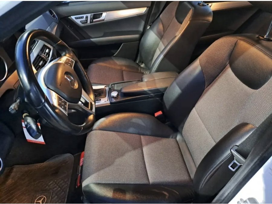 Mercedes Benz C250 CGI BlueEfficiency Avantgarde AT7