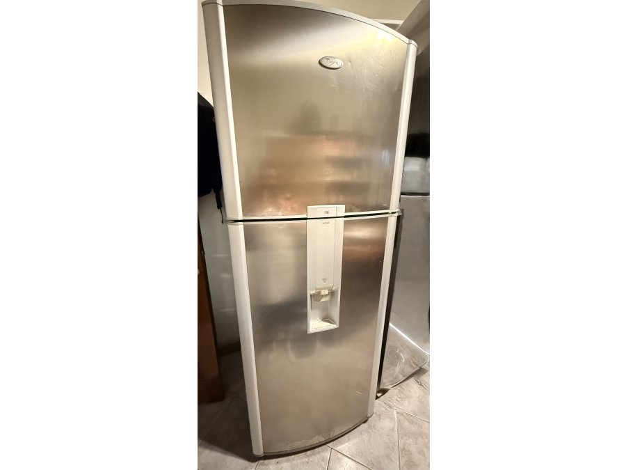 Vendo heladera con freezer