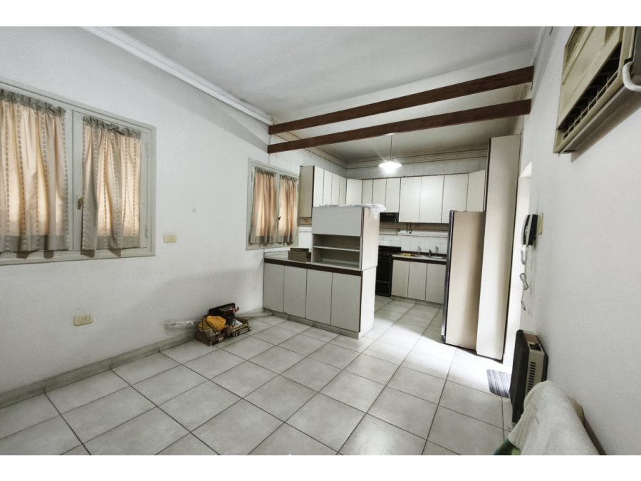 VENTA - CASA C/ URQUIZA Y TUCUMAN