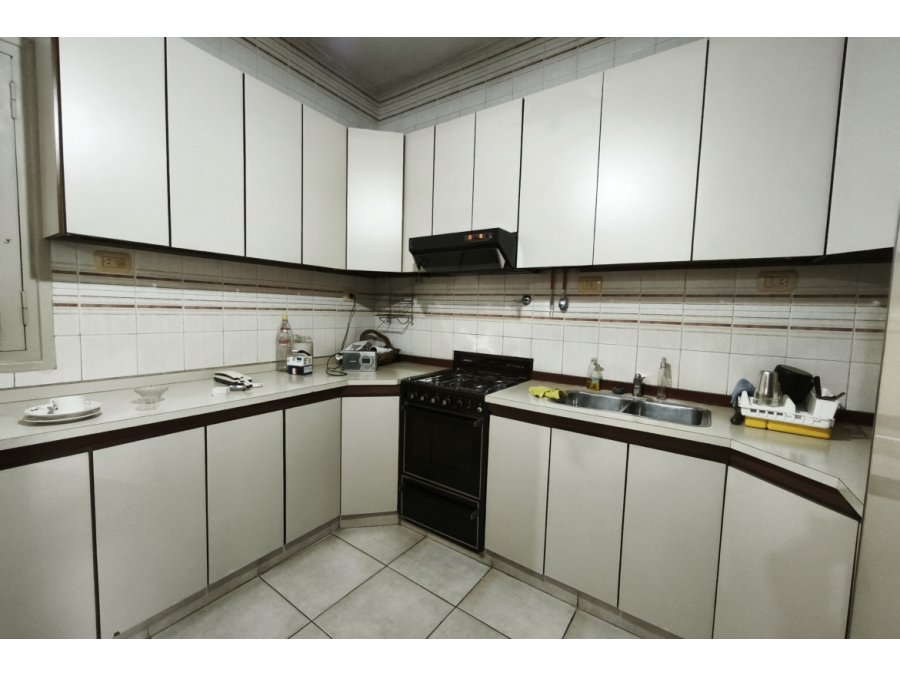 VENTA - CASA C/ URQUIZA Y TUCUMAN