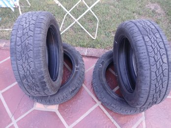Vendo 4 cubiertas Continental ATR 215/60/17