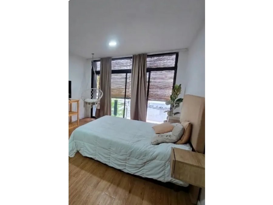 Vendo hermoso monoambiente calle De la Torre y Vera .