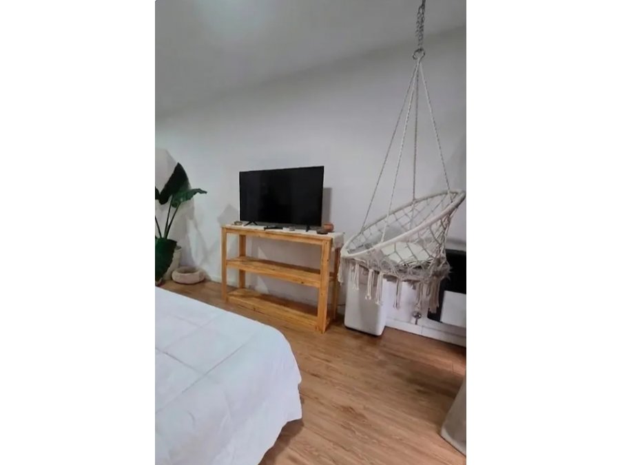 Vendo hermoso monoambiente calle De la Torre y Vera .