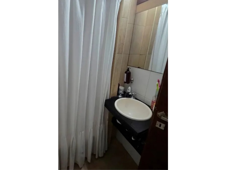 Vendo hermoso monoambiente calle De la Torre y Vera .