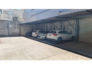 COCHERA ZONA PARQUE. VENTA