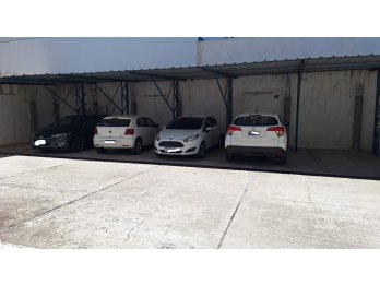 COCHERA ZONA PARQUE. VENTA