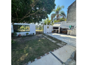 CASA + POTENCIAL DE DESARROLLO | DOBLE ACCESO | PARANÁ