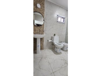 Vendo hermosa casa calle División del Litoral ( Paracao)