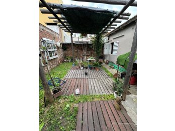 Vendo casa calle División los Andes y Jorge Newbery