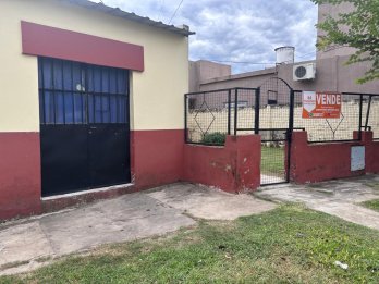 2 casas en 1 calle Brigadier Lopez, Parana