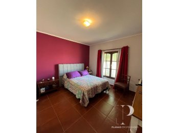 SE VENDE CASA 3 DORMITORIOS ZONA BARRIO MERCANTIL