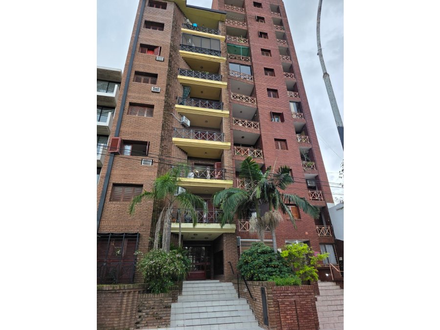 DEPARTAMENTO ANDRES PAZOS FRENTE PLAZA ALBERDI