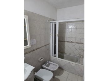 DEPARTAMENTO ANDRES PAZOS FRENTE PLAZA ALBERDI