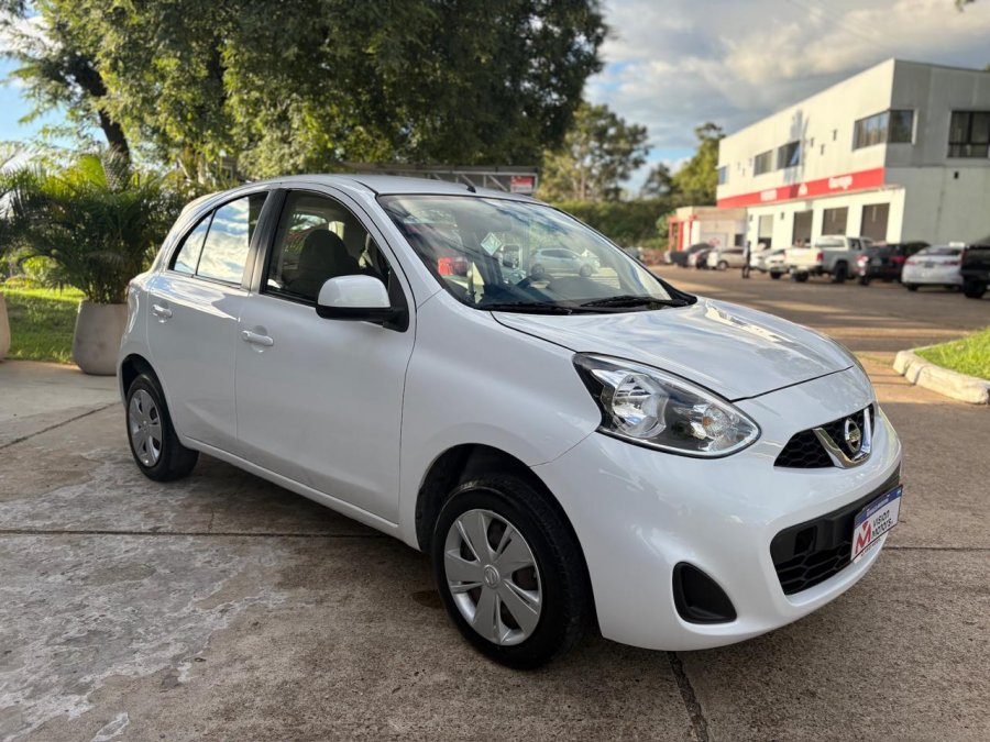 NISSAN March Sense Pure Drive. Recibo vehiculos