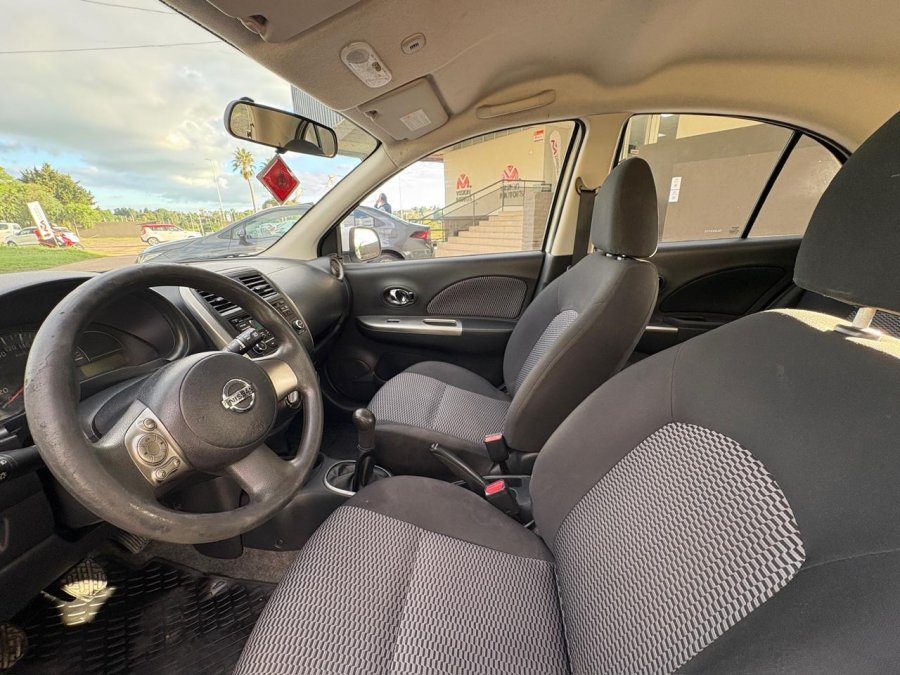 NISSAN March Sense Pure Drive. Recibo vehiculos