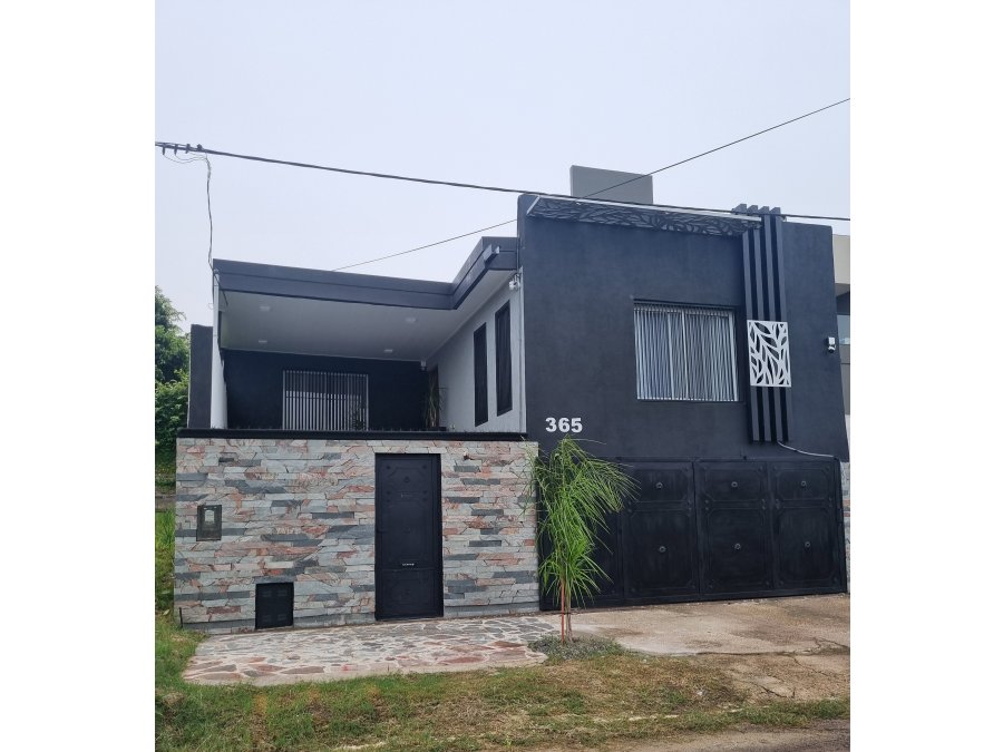Vendo casa en zona Thompson