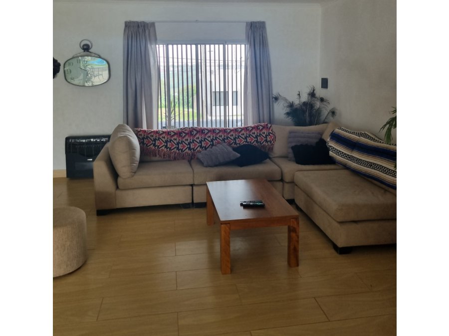 Vendo casa en zona Thompson