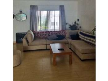 Vendo casa en zona Thompson