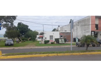 PROPIEDAD EN VENTA, EN IMPORTANTE ESQUINA DE ORO VERDE !