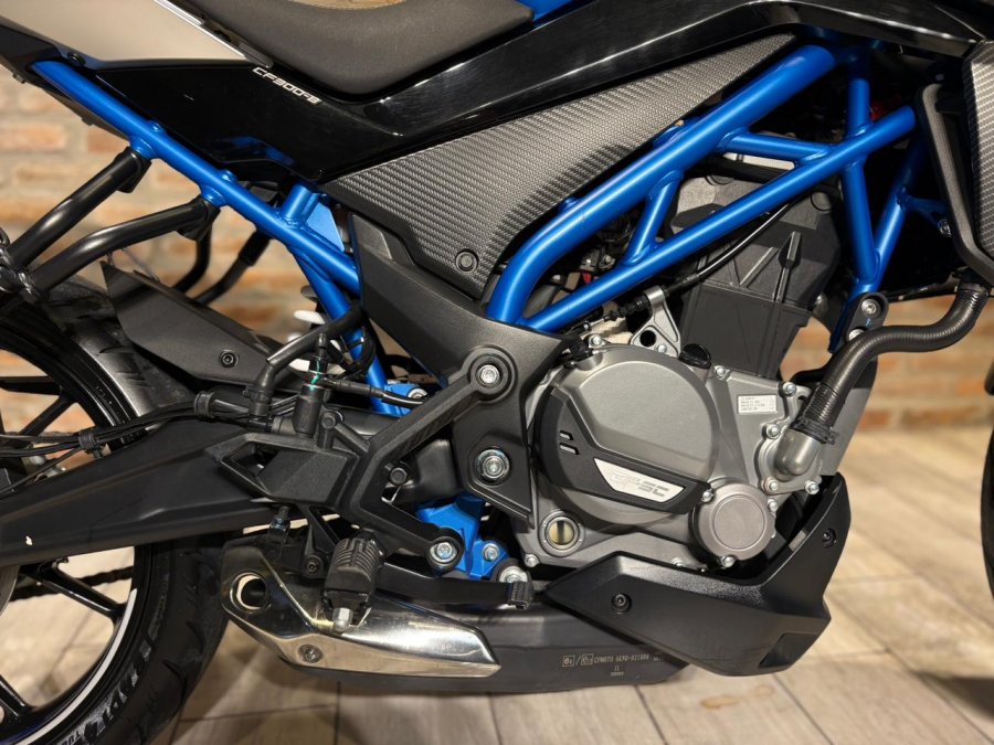 CFMOTO 300 NK. Recibo vehiculos menor y mayor valor