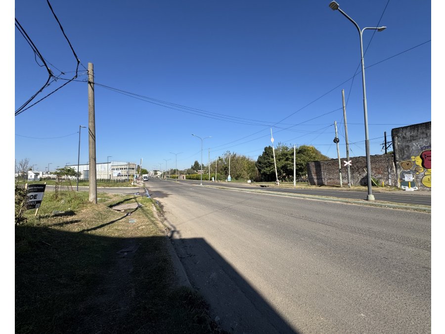 GALPON EN VENTA SOBRE AV. RAMIREZ