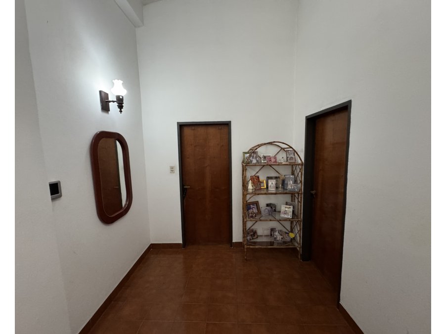VENTA – Casa con 4 dormitorios zona céntrica
