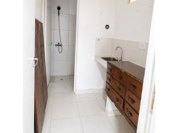 Local + Casa EN VENTA - Peron 754