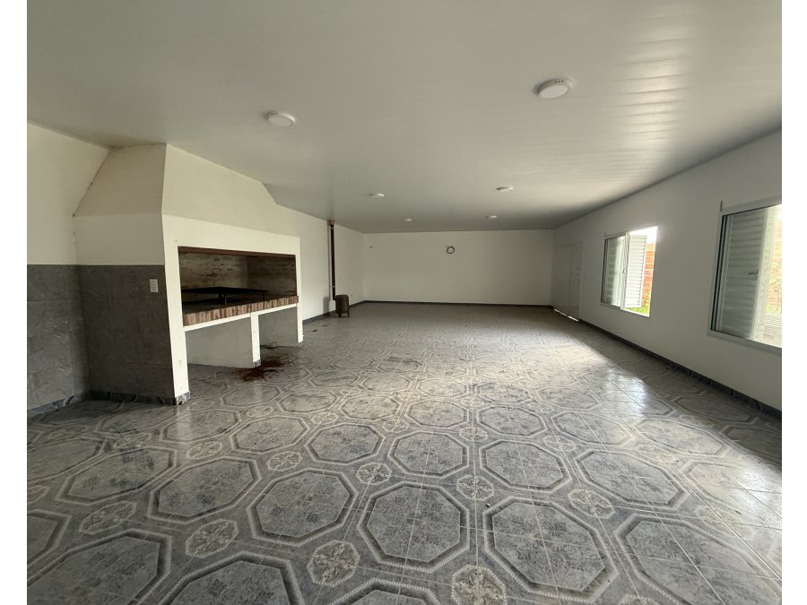 CASA EN VENTA - APTA CREDITO - EN COLONIA AVELLANEDA