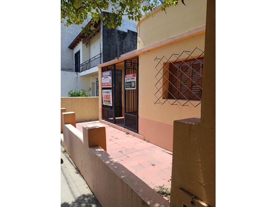VENDO CASA EN CALLE FRAY MOCHO