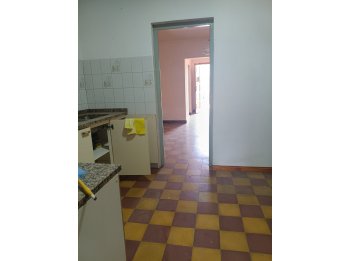 VENDO CASA EN CALLE FRAY MOCHO