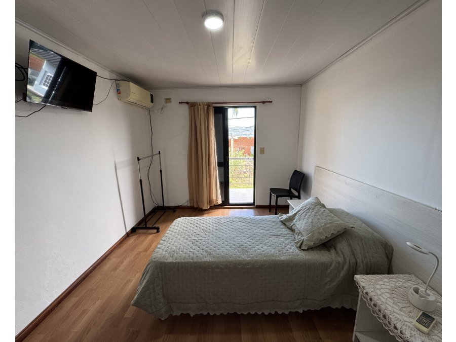 VENTA I CASA DE 3 DORMITORIOS - ORO VERDE