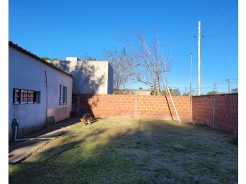 VENTA - APTA CREDITO I CASA 2 DORMITORIOS COLONIA AVELLANEDA
