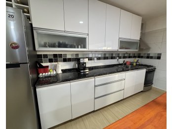 VENTA - CASA MODERNA DE 3 DORMITORIOS ZONA THOMPSON