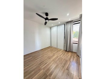 Se vende hermosa casa en calle Tejeiro Martinez.