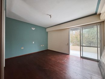 VENTA HERMOSA CASA EN CALLE SALTA APTA CRÉDITO