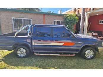 Mazda B2500 Diesel Doble Cabina - AC - Año:1998