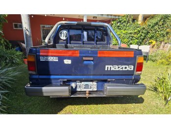 Mazda B2500 Diesel Doble Cabina - AC - Año:1998
