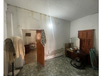 SE VENDE CASA A MODERNIZAR SAN BENITO