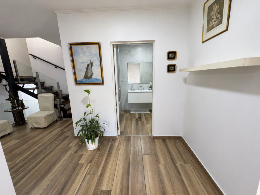 VENDO - TRIPLEX MODERNO Zona Plaza Saenz Peña