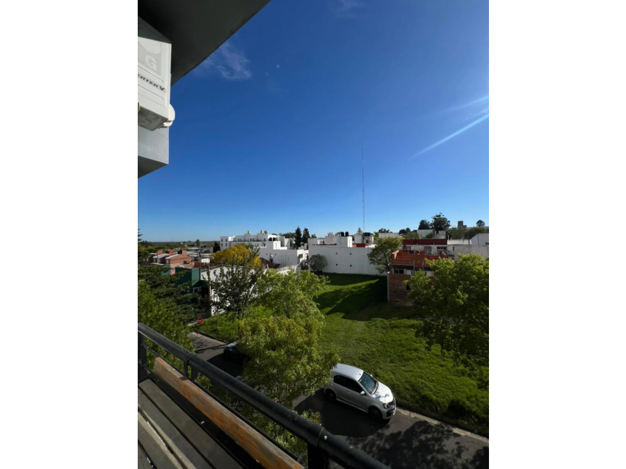 EN VENTA - DEPARTAMENTO DE 1 DORMITORIO LAS CATALPAS 139