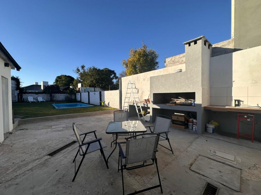 ✅VENDO CASA 3 DOR 2 BAÑOS PILETA ZONA THOMPSON U$D150.000🔥