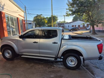 Frontier 4*2 2019 108.000km. Vendo o permuto mayor-menor