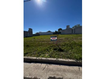 VENDO LOTES AL INGRESO DE ORO VERDE