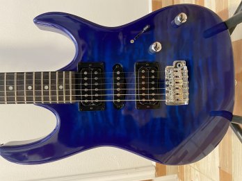 Guitarra Eléctrica Ibanez rg Gio grx70qa