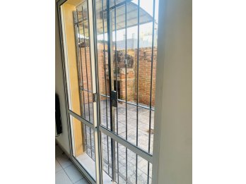 ORO VERDE: ALQUILO HERMOSO DUPLEX DE 2 DORMITORIOS